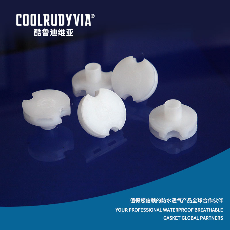 Wodoodporna, oddychająca wtyczka