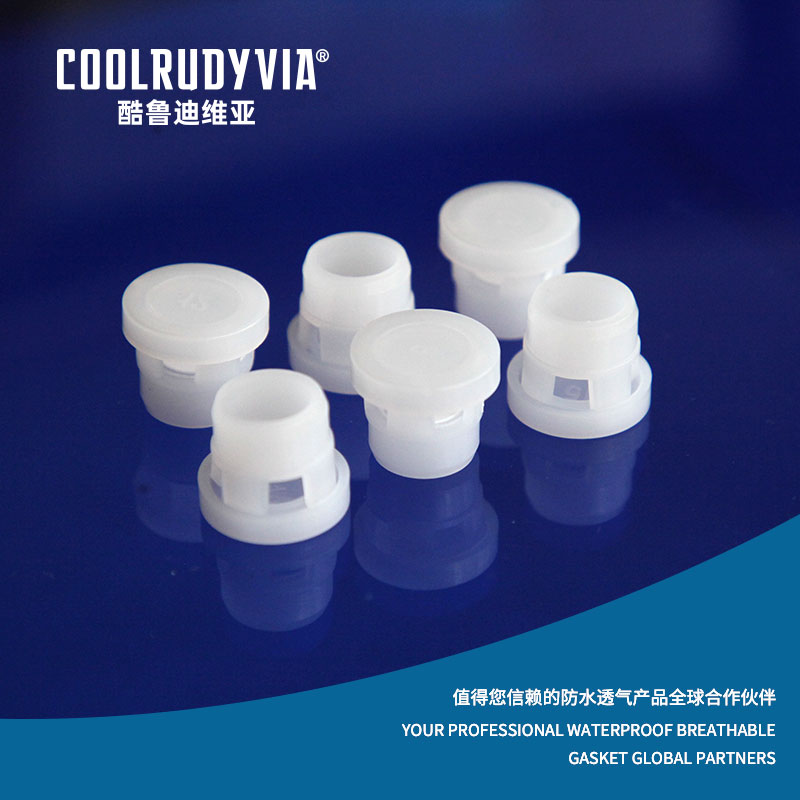 Wodoodporna, oddychająca wtyczka