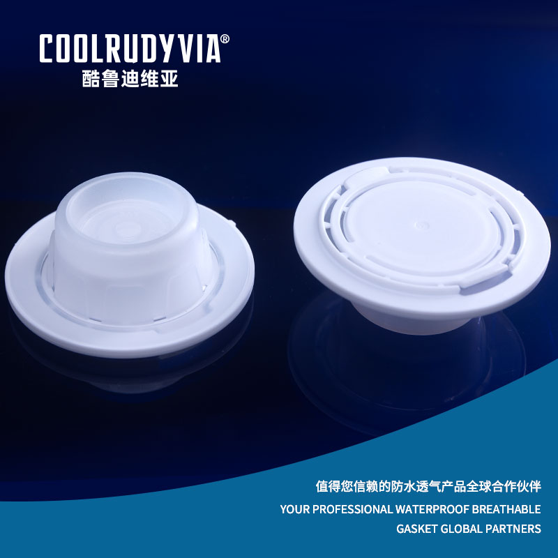 Wodoodporna, oddychająca wtyczka