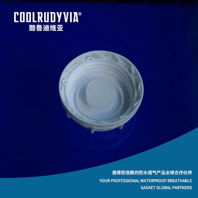 Wodoodporna, oddychająca wtyczka