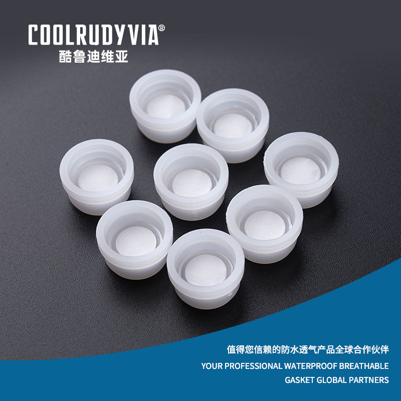 Wodoodporna, oddychająca wtyczka